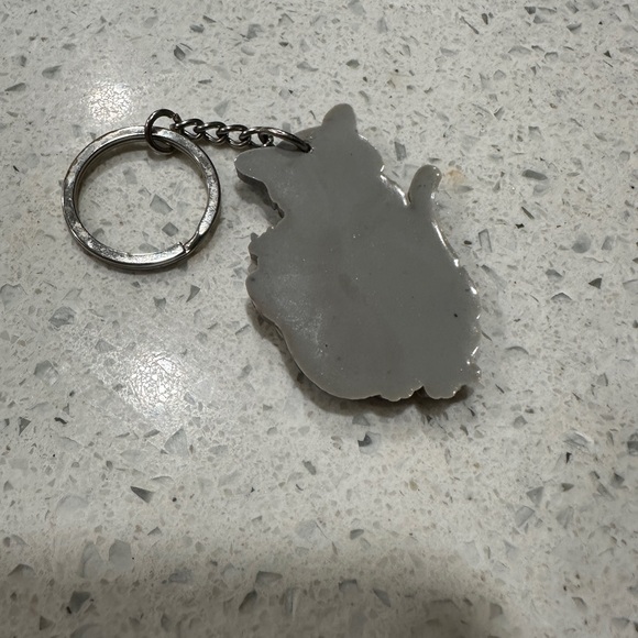 Gray Cat Keychain with Bell Collar - Picture 4 of 4